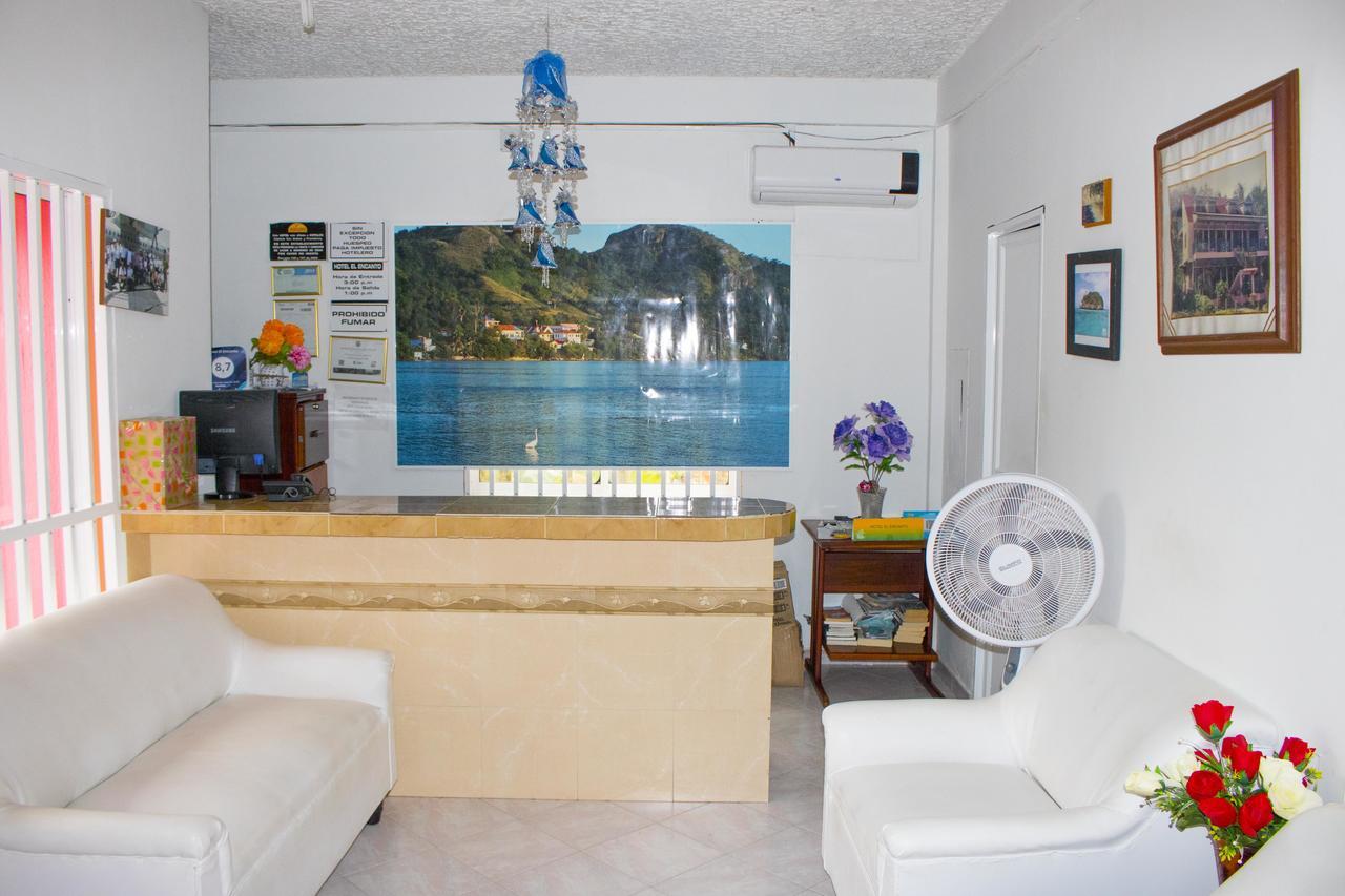 Fresh Water Bay Hotel El Encanto מראה חיצוני תמונה