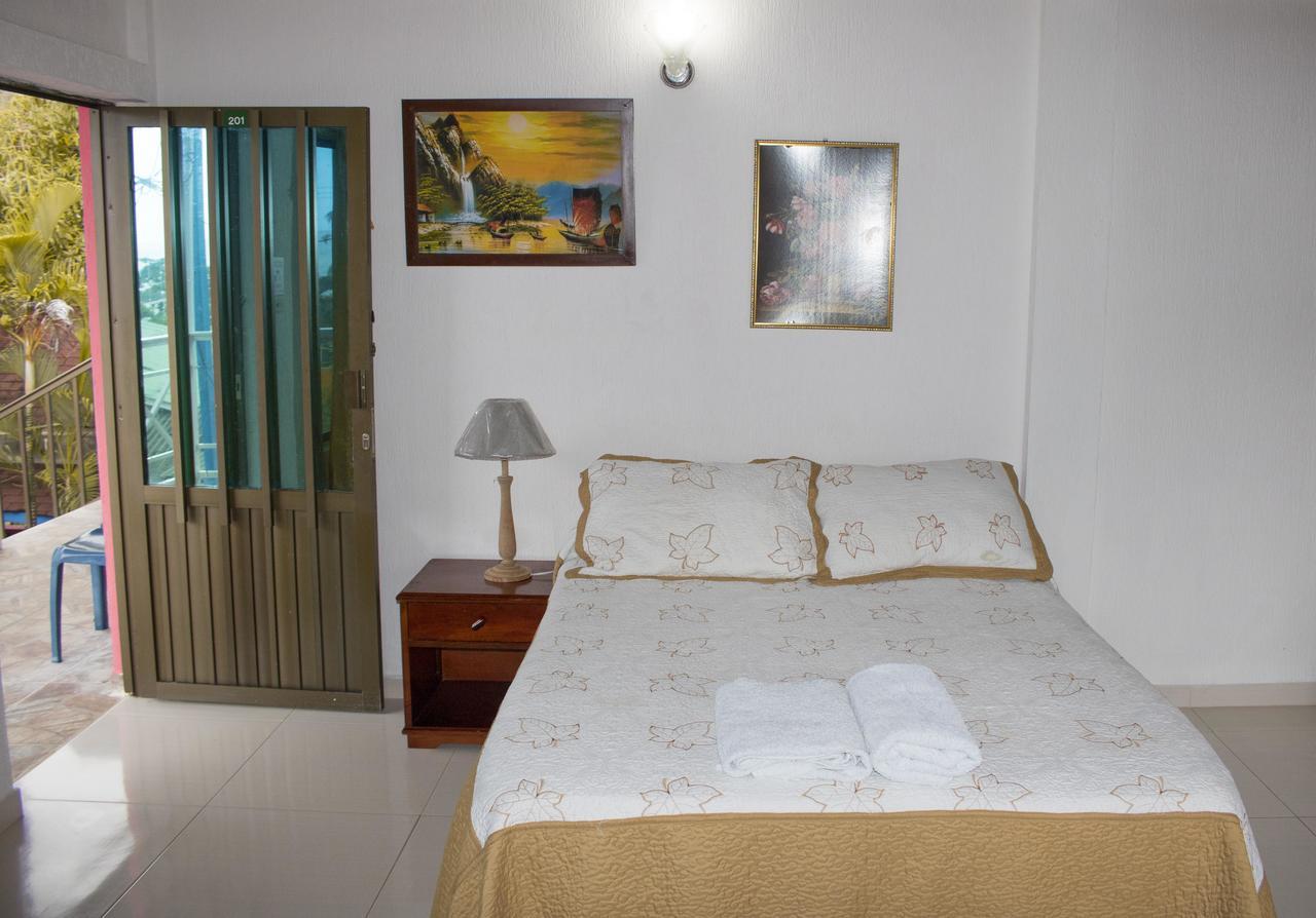 Fresh Water Bay Hotel El Encanto מראה חיצוני תמונה