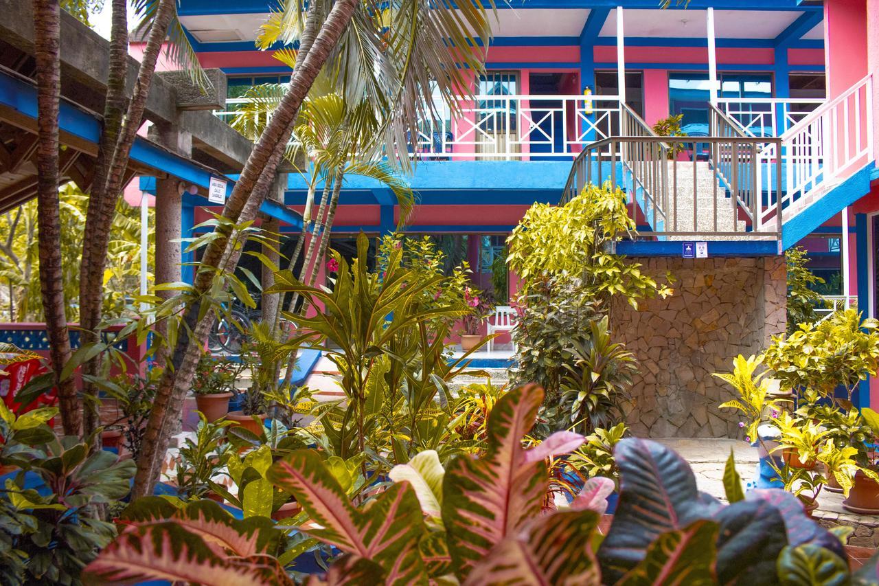Fresh Water Bay Hotel El Encanto מראה חיצוני תמונה