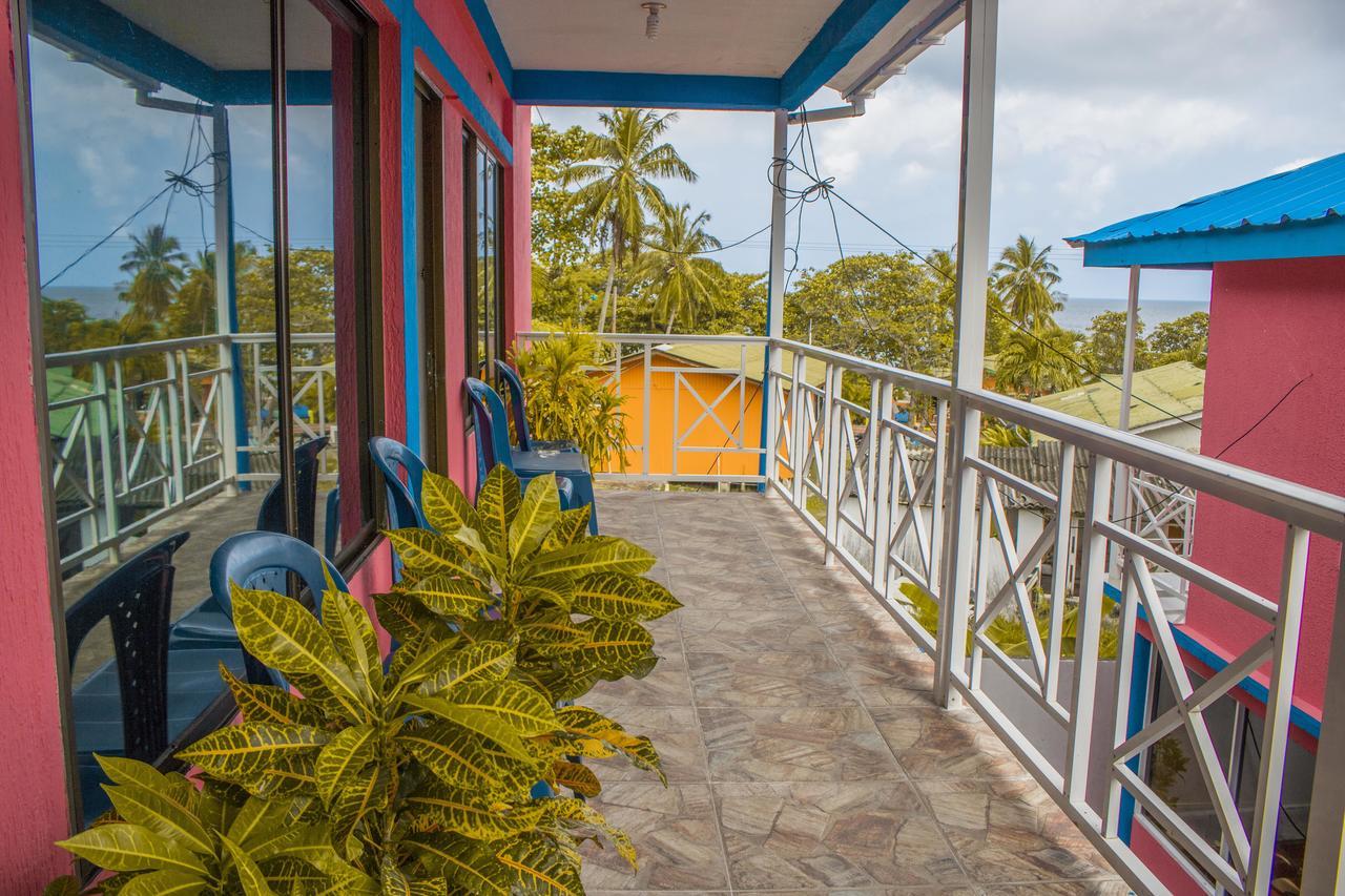 Fresh Water Bay Hotel El Encanto מראה חיצוני תמונה