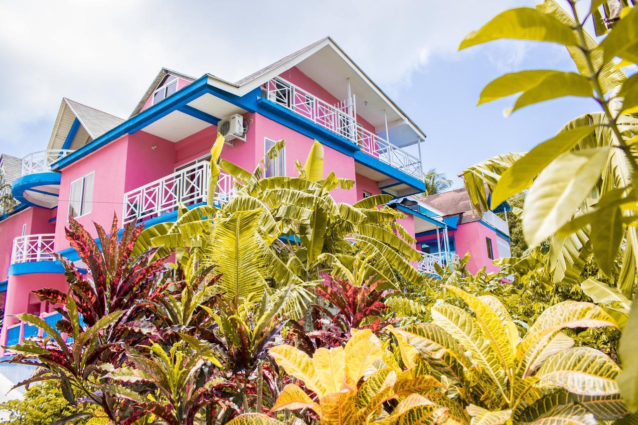 Fresh Water Bay Hotel El Encanto מראה חיצוני תמונה